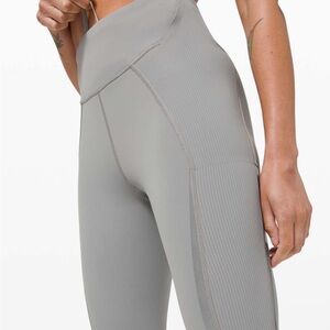 Lululemon Gloss Trim Run SHR Leggings Women’s Size 6 Rhino Grey Activewear Yoga